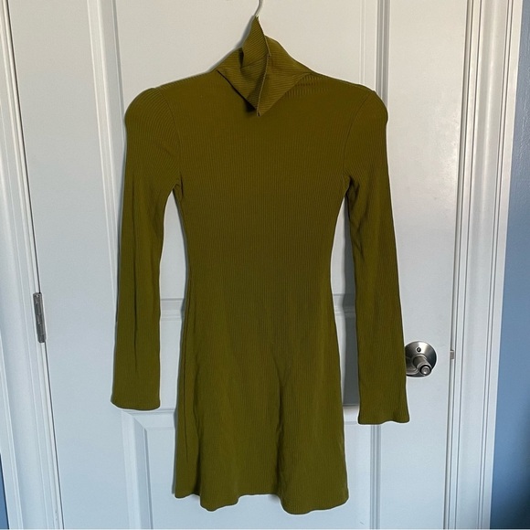 Reformation Jeans Roberts Turtleneck Dress 29008 - Picture 2 of 13